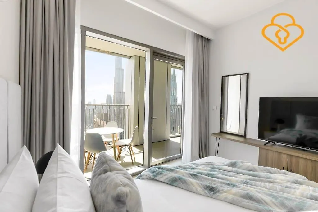 Downtown Views 3 Bedroom W Nanny Full Burj Khalifa View Connected To Dubai Mall 0*,  الإمارات العربية المتحدة